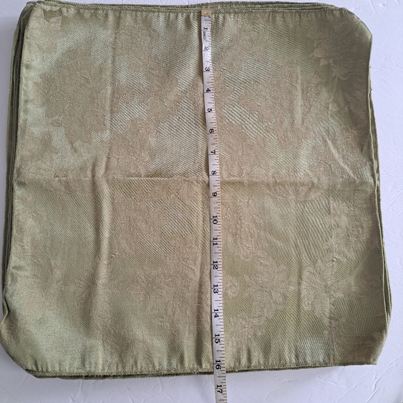 Eight Olive Green Leafy Design Table Napkins 16" x 16" - Picture 5 of 8